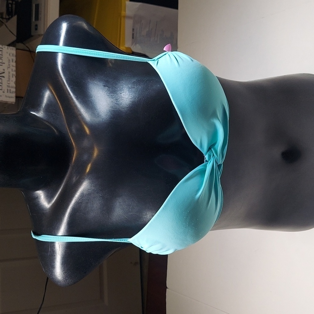 YMI Women's Light Blue Twist Front Padded Bikini Top Size L
